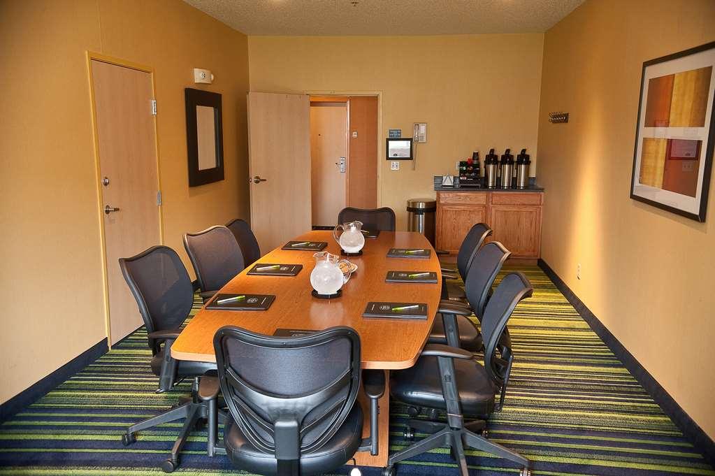 Hotel Country & By Radisson, 3*